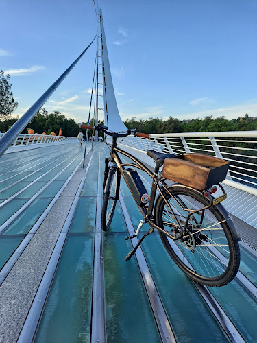 AF1QipMaKRasPLqVAS2OfJR5WIduqua4QjHRNVX-D3sxw800-h500-k-no.jpg