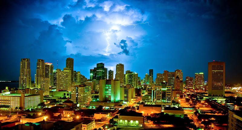 PHOTOGRAPHY BY ROLO DEL CAMPO
