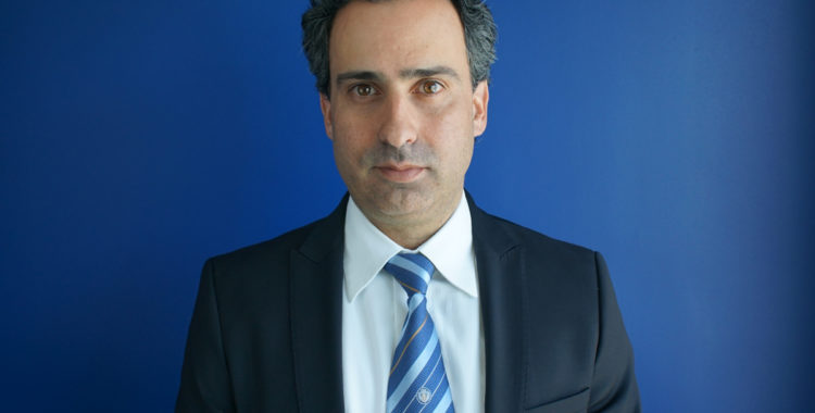 AF1QipO7K_oUMboXQr482TrdltwhonhQiP1aJzKIbZJVw800-h500-k-no.jpg