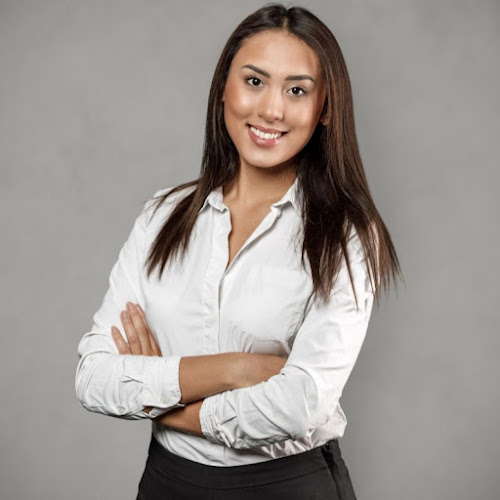 xr:d:DAGBlSUjw_I:8,j:3284674263030424024,t:24040814