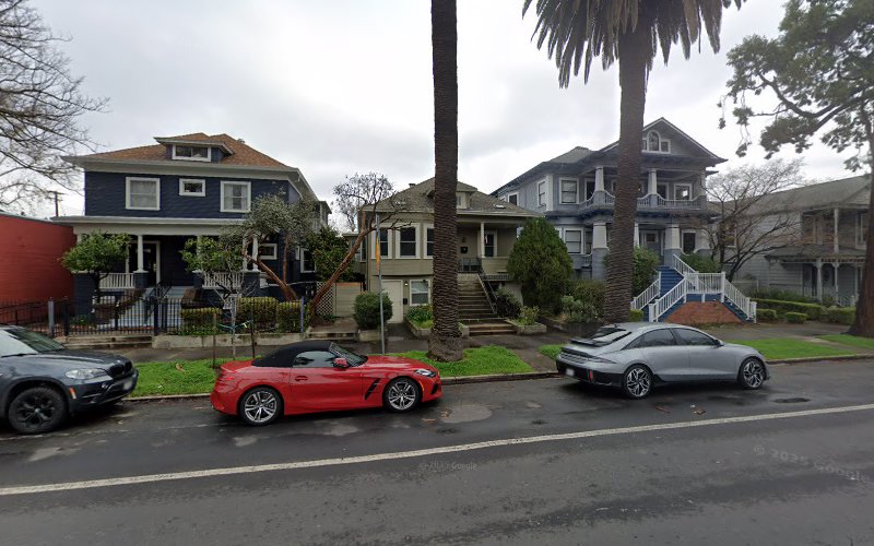 thumbnail-1206.jpg