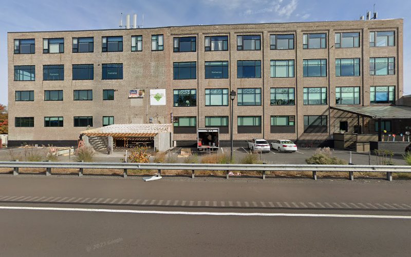 thumbnail-7121.jpg
